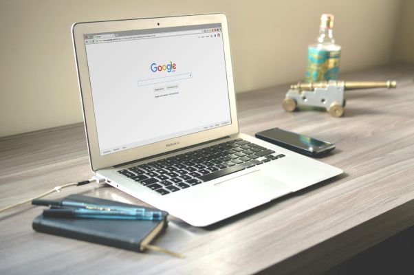 Ziggo bied internet aan consumenten via glasvezel.